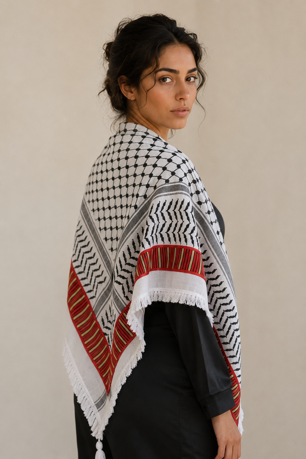 Keffieh blanc et noir brodé rouge, noir et doré – Rayures
