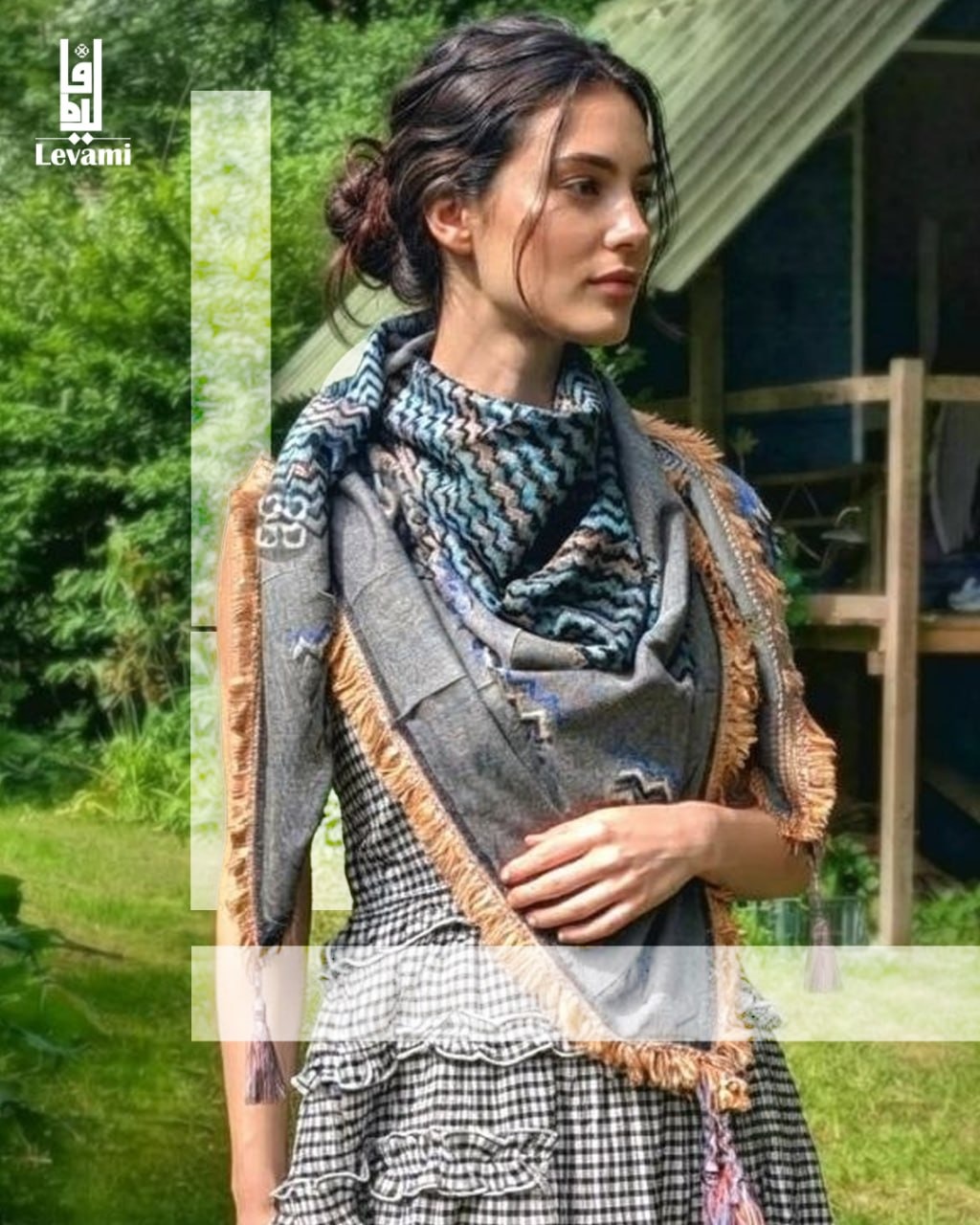 Multicolour keffieh — Bright grey